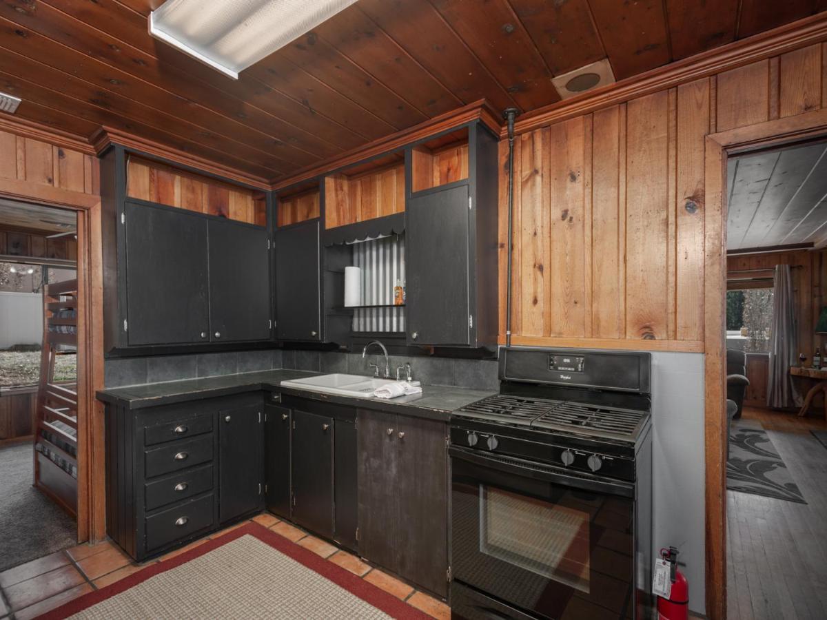 Alpine Cabin, 3 Bedrooms, Deck, Sleeps 8 Ruidoso Exteriör bild