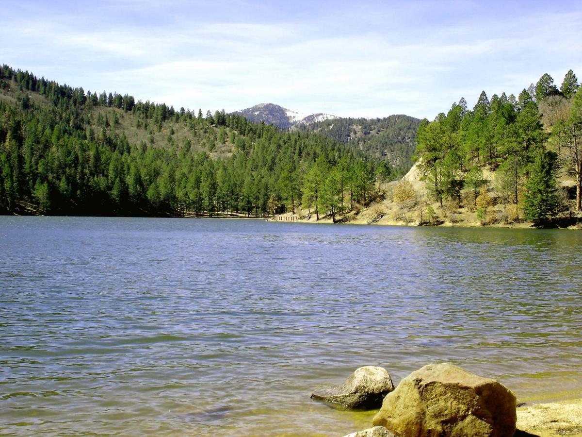Alpine Cabin, 3 Bedrooms, Deck, Sleeps 8 Ruidoso Exteriör bild