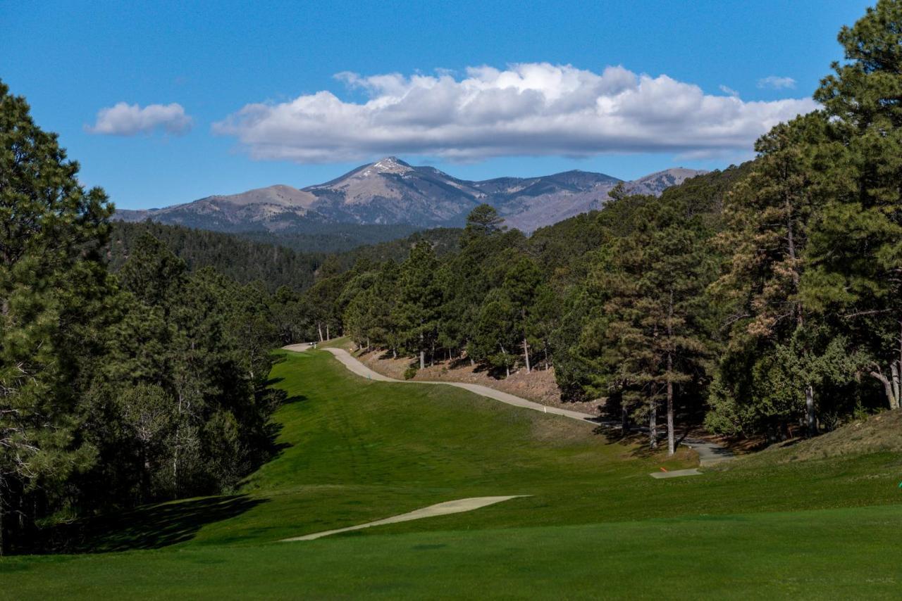 Alpine Cabin, 3 Bedrooms, Deck, Sleeps 8 Ruidoso Exteriör bild