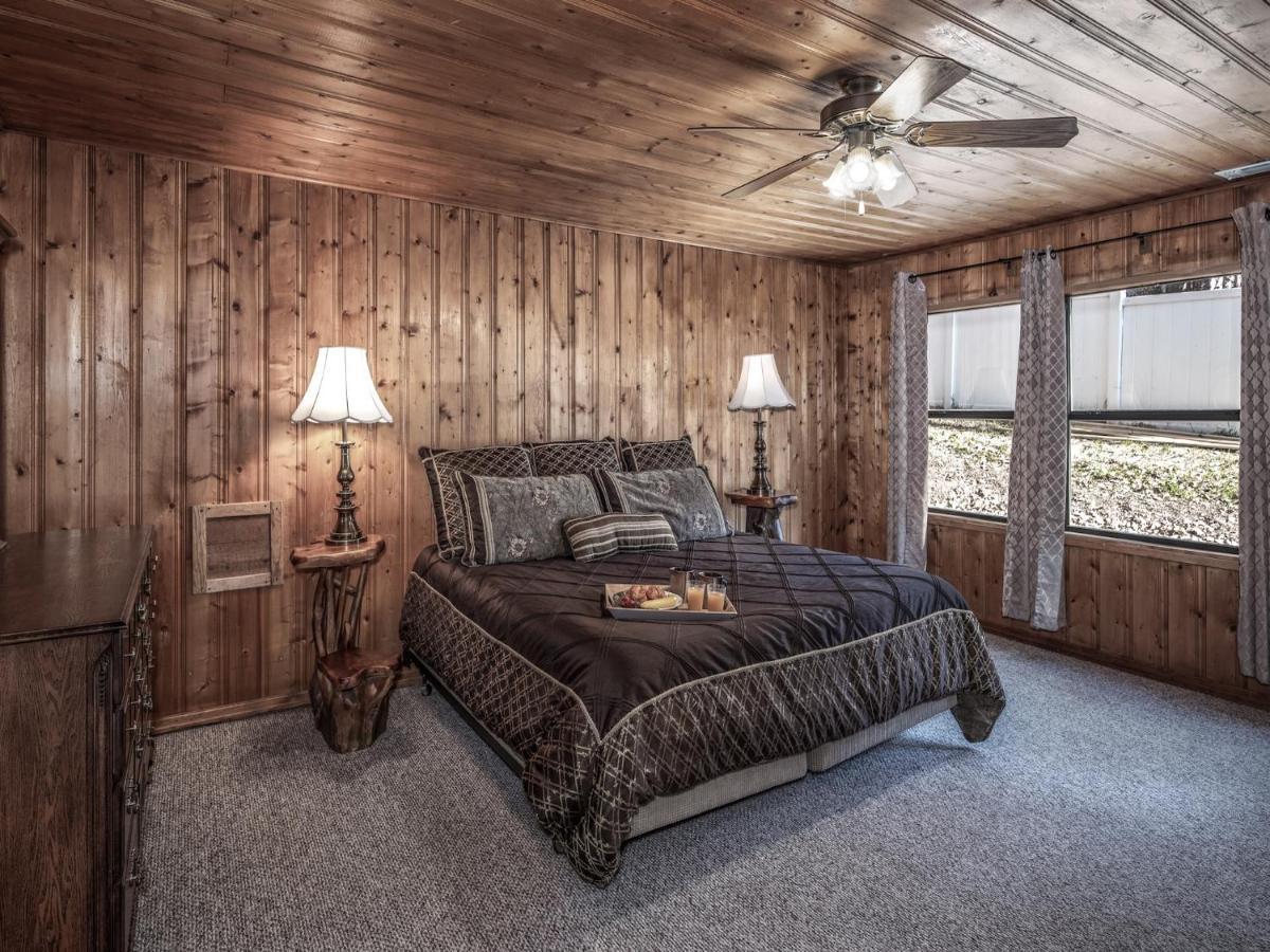Alpine Cabin, 3 Bedrooms, Deck, Sleeps 8 Ruidoso Exteriör bild