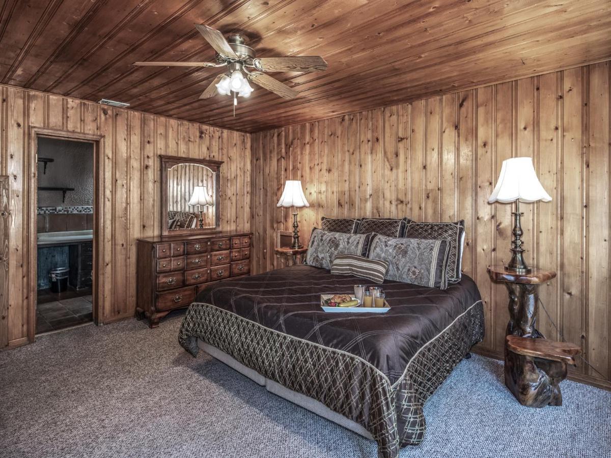 Alpine Cabin, 3 Bedrooms, Deck, Sleeps 8 Ruidoso Exteriör bild