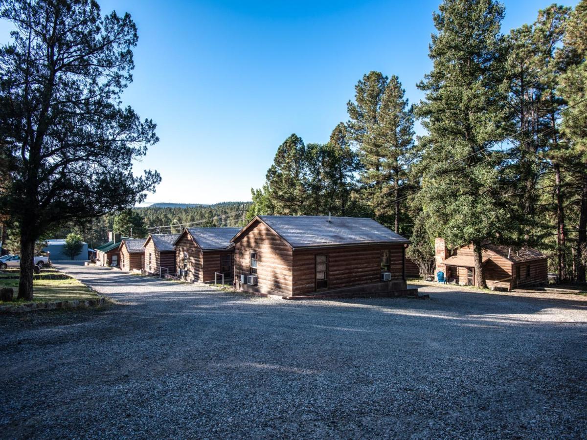 Alpine Cabin, 3 Bedrooms, Deck, Sleeps 8 Ruidoso Exteriör bild
